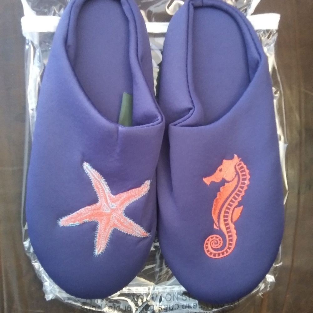 Woman's Jeffrey Banks Home Size XL Slippers